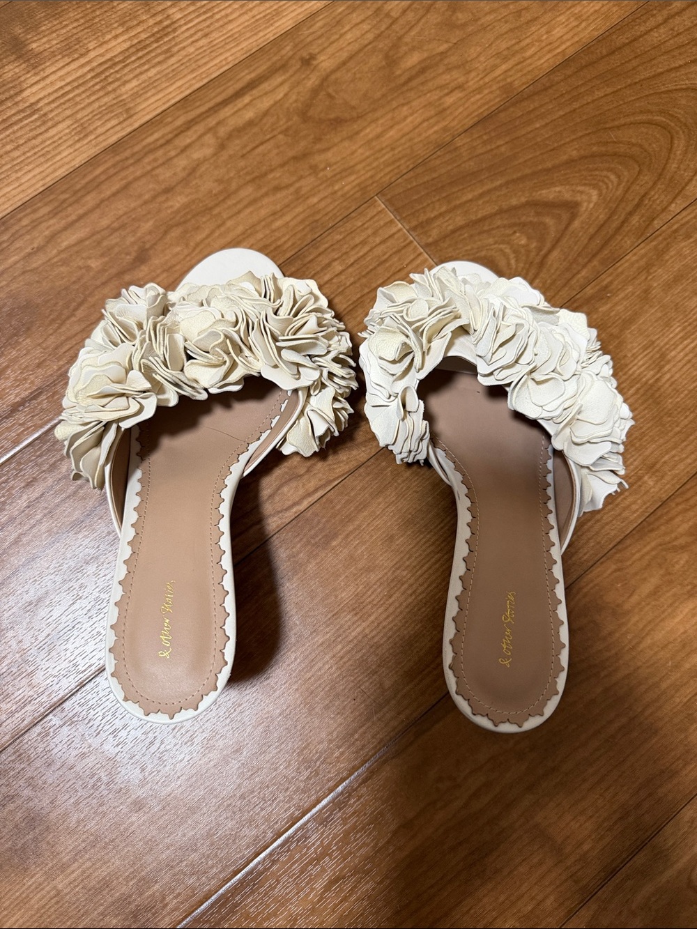 & Other Stories Cream Floral-Embellished Slide Mules
